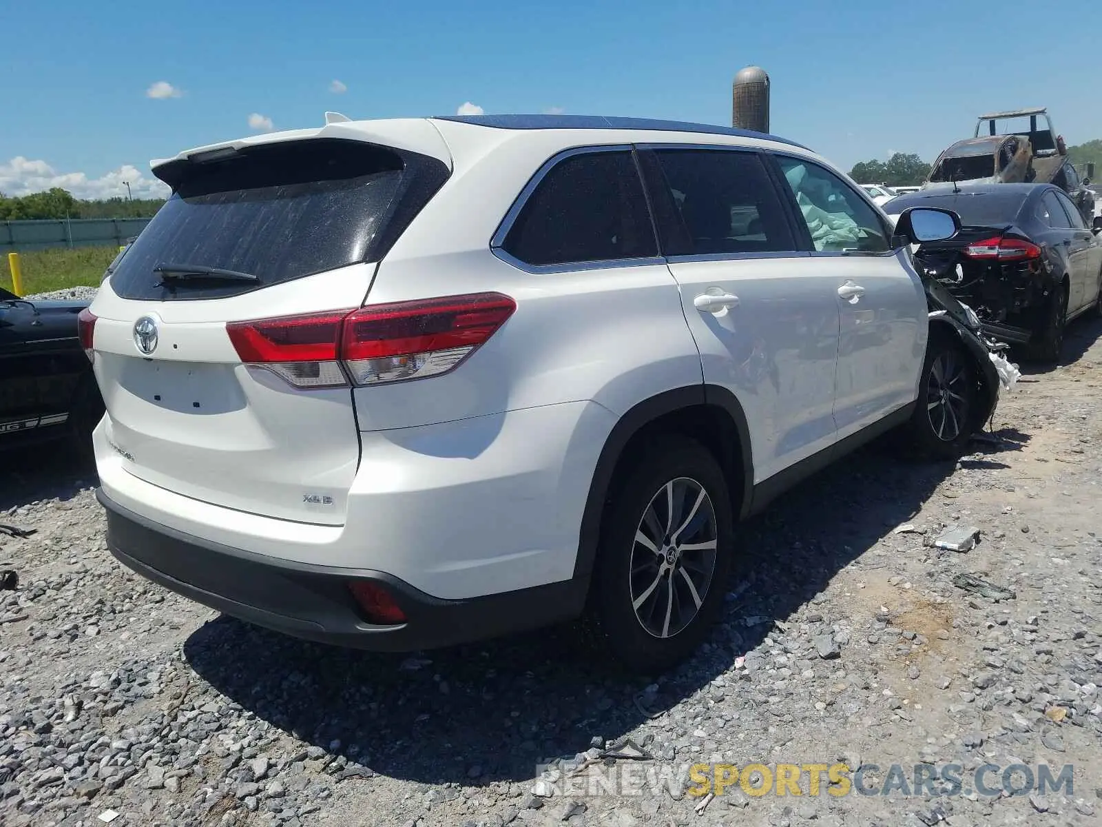4 Фотография поврежденного автомобиля 5TDKZRFH6KS551789 TOYOTA HIGHLANDER 2019