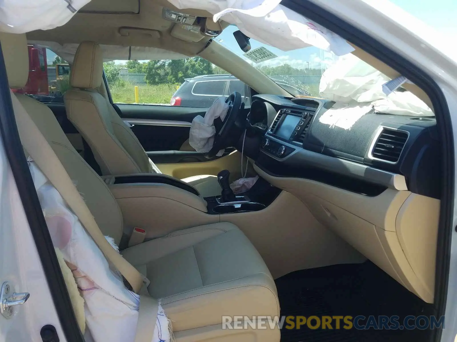 5 Фотография поврежденного автомобиля 5TDKZRFH6KS551789 TOYOTA HIGHLANDER 2019