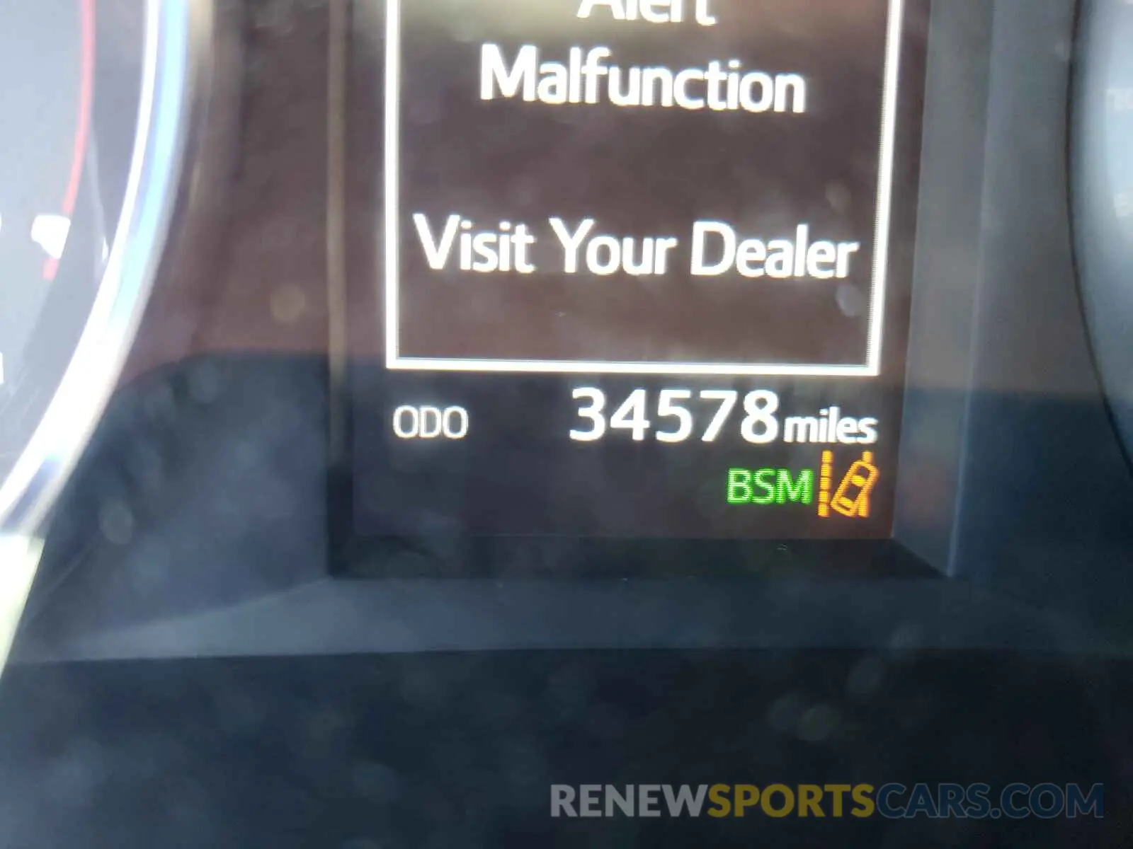 8 Photograph of a damaged car 5TDKZRFH7KS302661 TOYOTA HIGHLANDER 2019