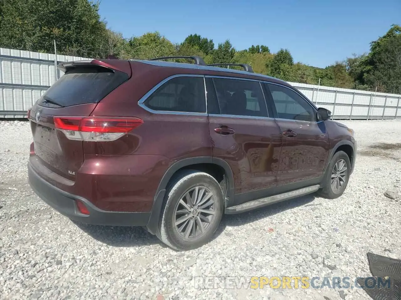 3 Фотография поврежденного автомобиля 5TDKZRFH7KS338348 TOYOTA HIGHLANDER 2019