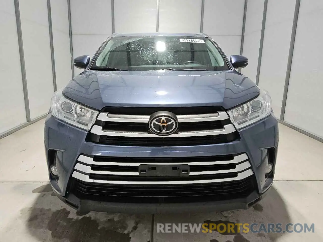 5 Photograph of a damaged car 5TDKZRFH7KS343727 TOYOTA HIGHLANDER 2019