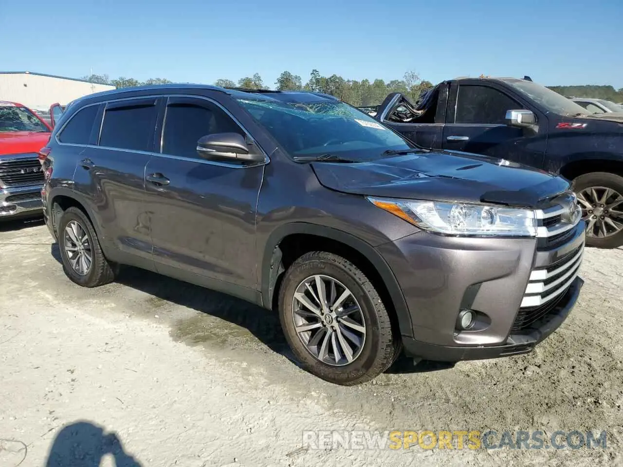 4 Фотография поврежденного автомобиля 5TDKZRFH7KS558704 TOYOTA HIGHLANDER 2019