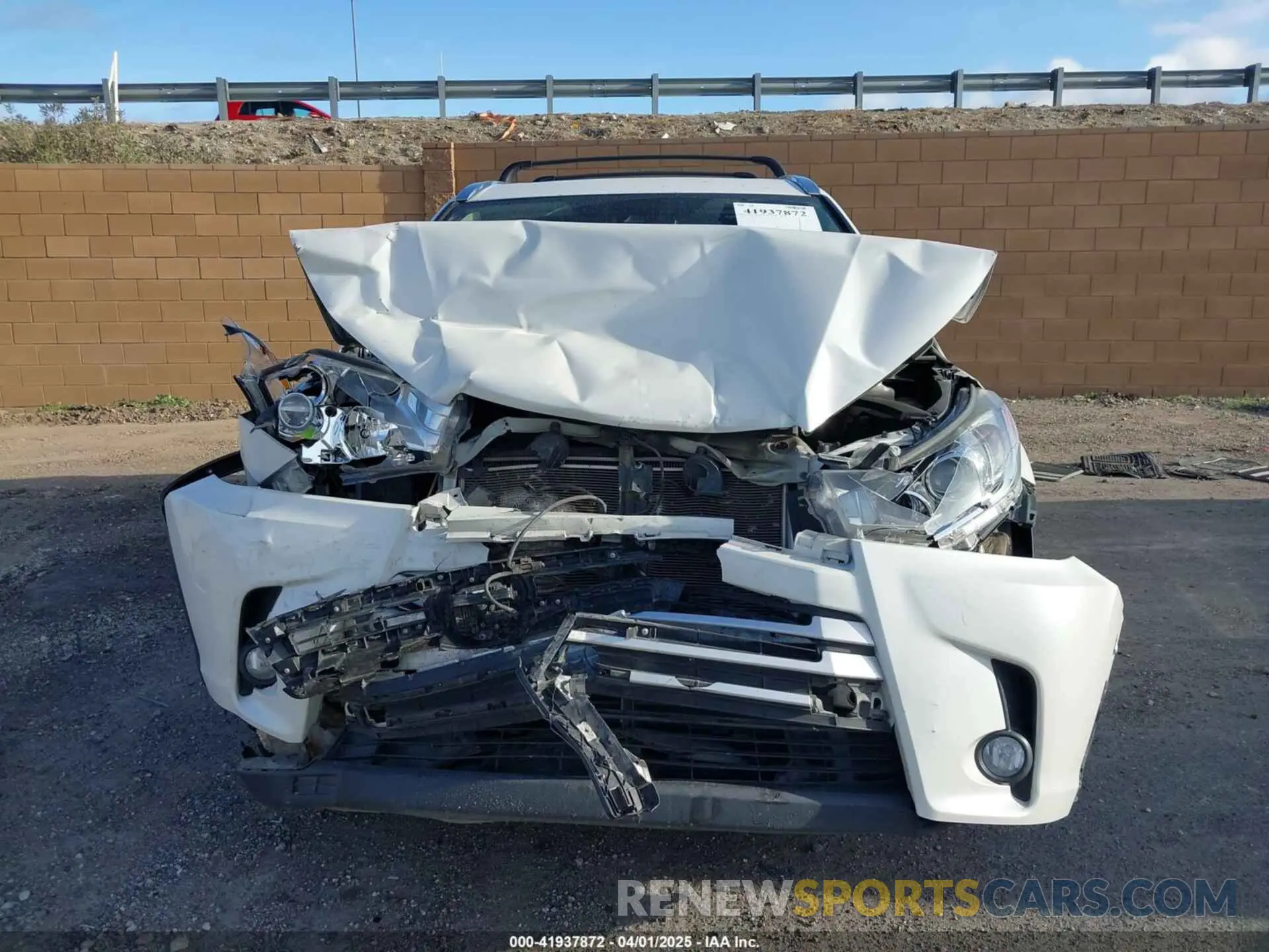 12 Фотография поврежденного автомобиля 5TDKZRFH7KS559805 TOYOTA HIGHLANDER 2019