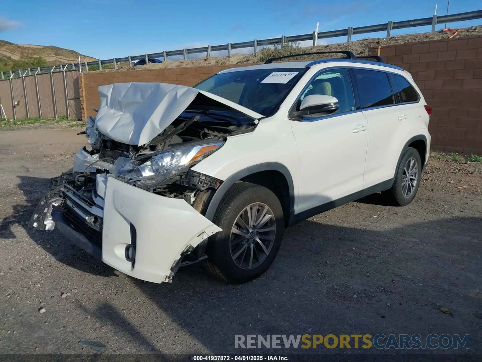 2 Фотография поврежденного автомобиля 5TDKZRFH7KS559805 TOYOTA HIGHLANDER 2019