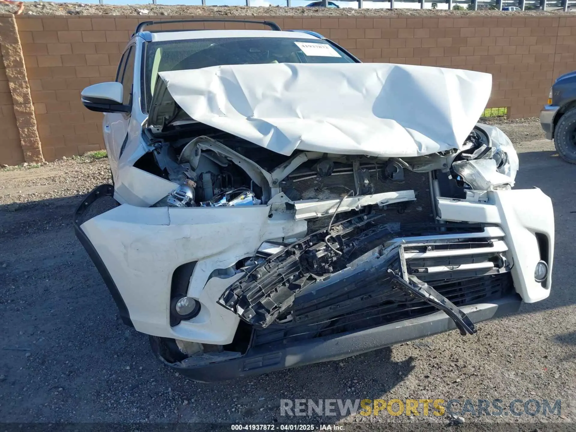 6 Фотография поврежденного автомобиля 5TDKZRFH7KS559805 TOYOTA HIGHLANDER 2019