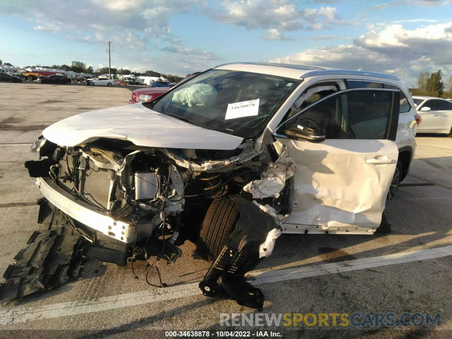2 Фотография поврежденного автомобиля 5TDKZRFH8KS562728 TOYOTA HIGHLANDER 2019