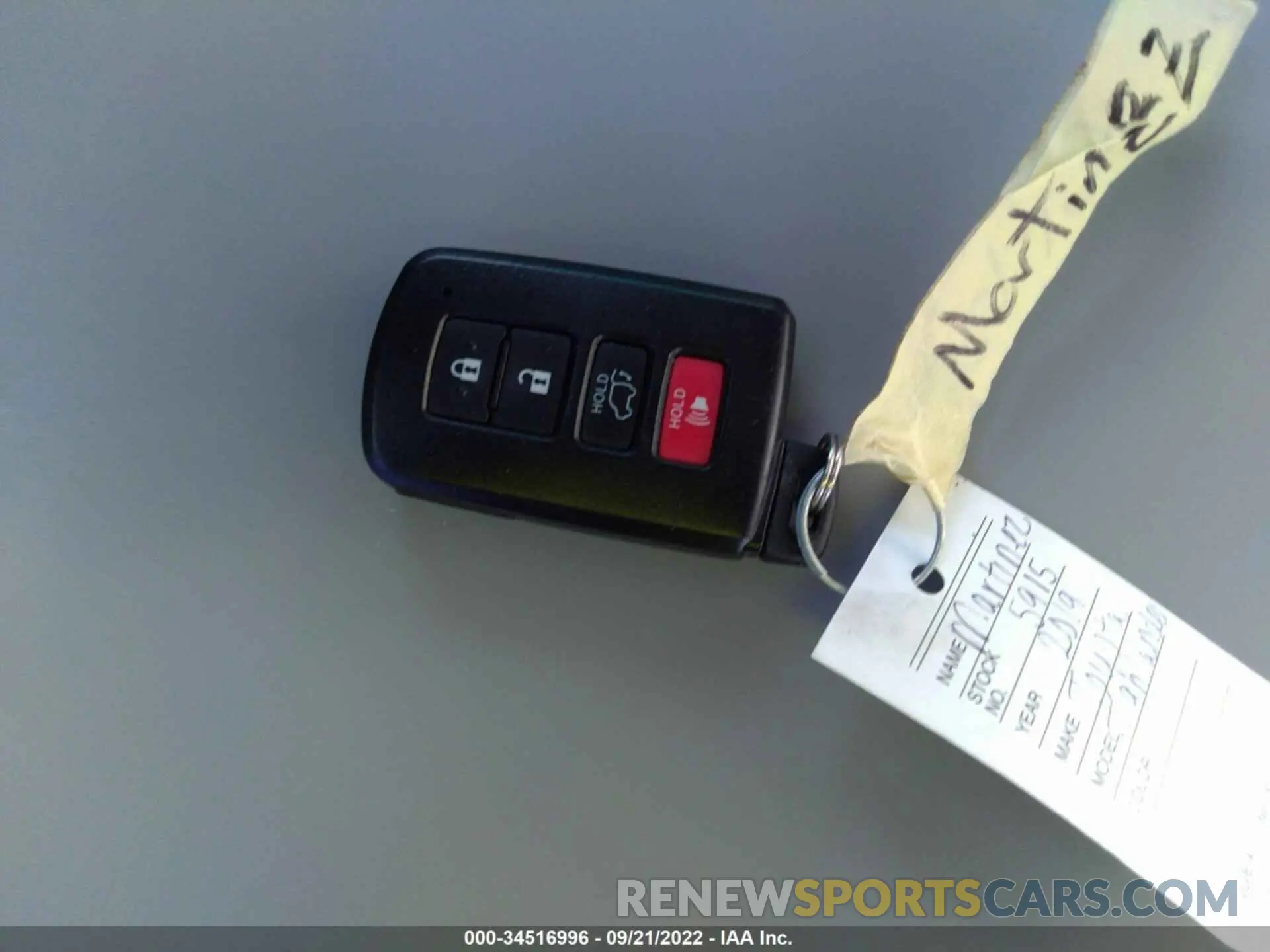 11 Photograph of a damaged car 5TDKZRFH9KS341199 TOYOTA HIGHLANDER 2019
