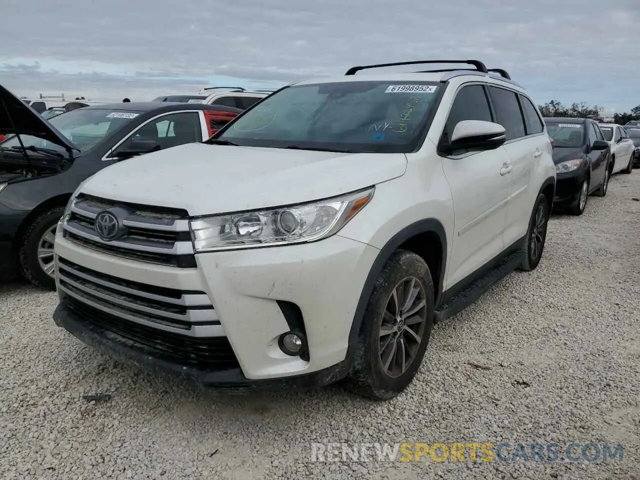 2 Photograph of a damaged car 5TDKZRFH9KS348850 TOYOTA HIGHLANDER 2019