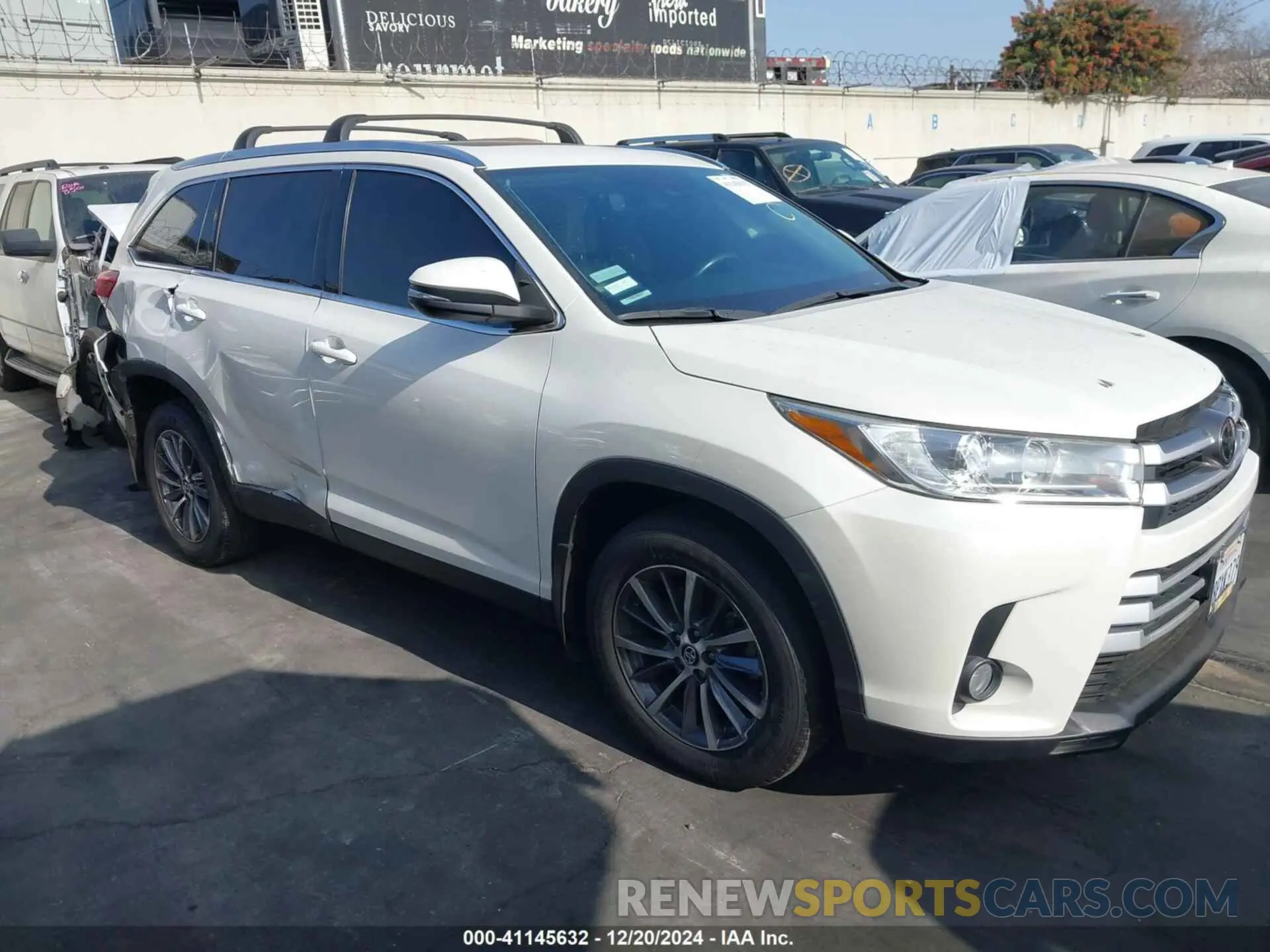 1 Фотография поврежденного автомобиля 5TDKZRFH9KS572927 TOYOTA HIGHLANDER 2019