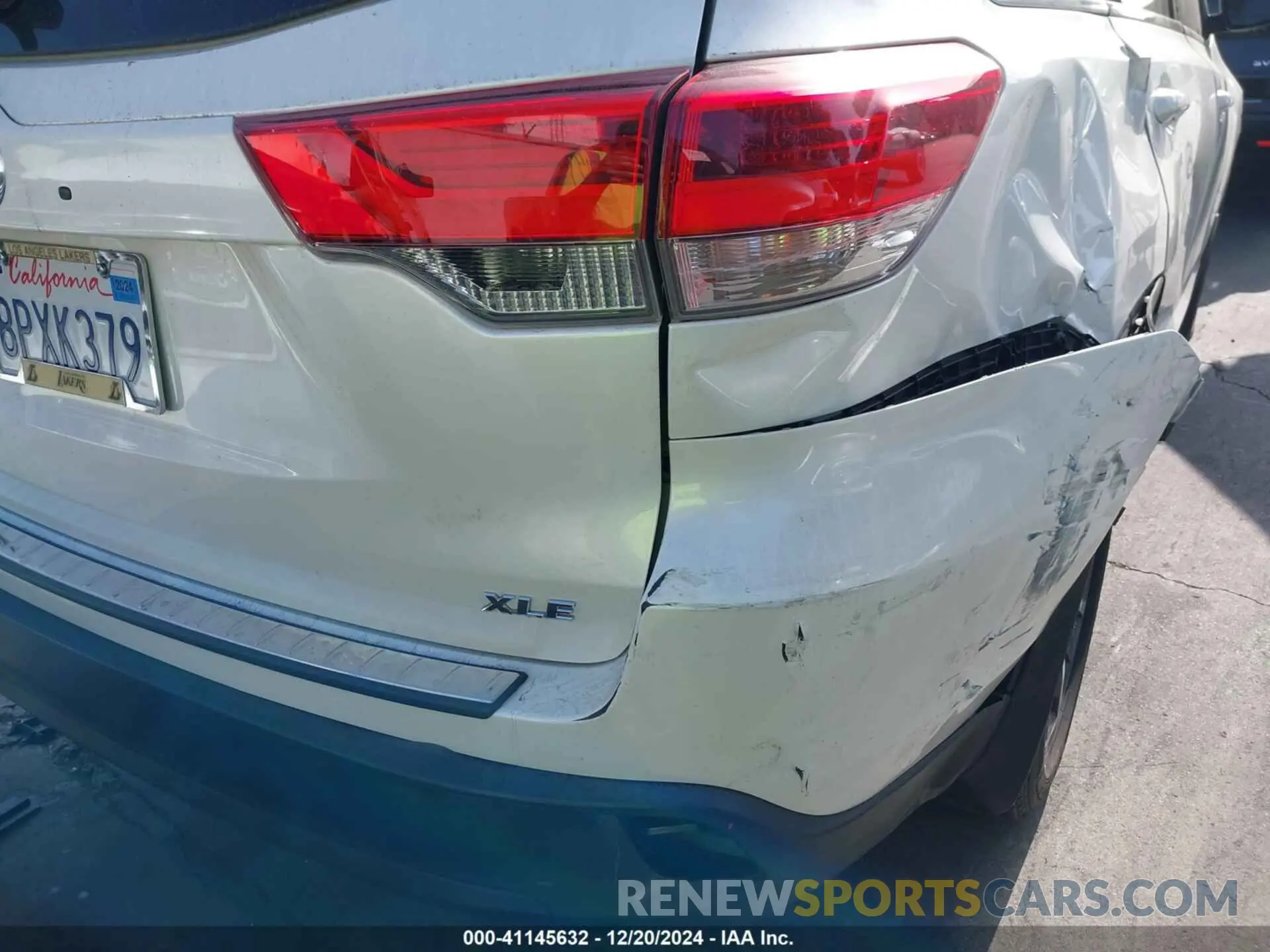 18 Фотография поврежденного автомобиля 5TDKZRFH9KS572927 TOYOTA HIGHLANDER 2019