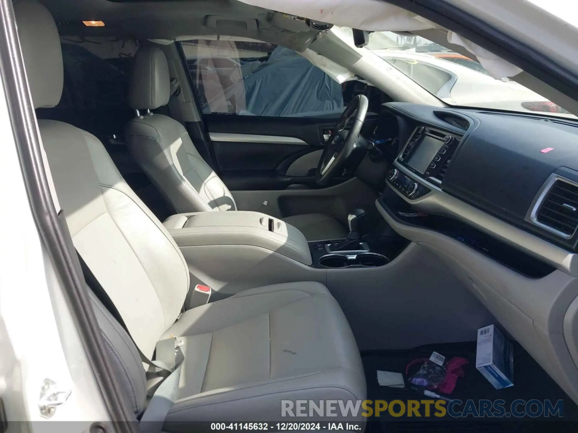 5 Фотография поврежденного автомобиля 5TDKZRFH9KS572927 TOYOTA HIGHLANDER 2019