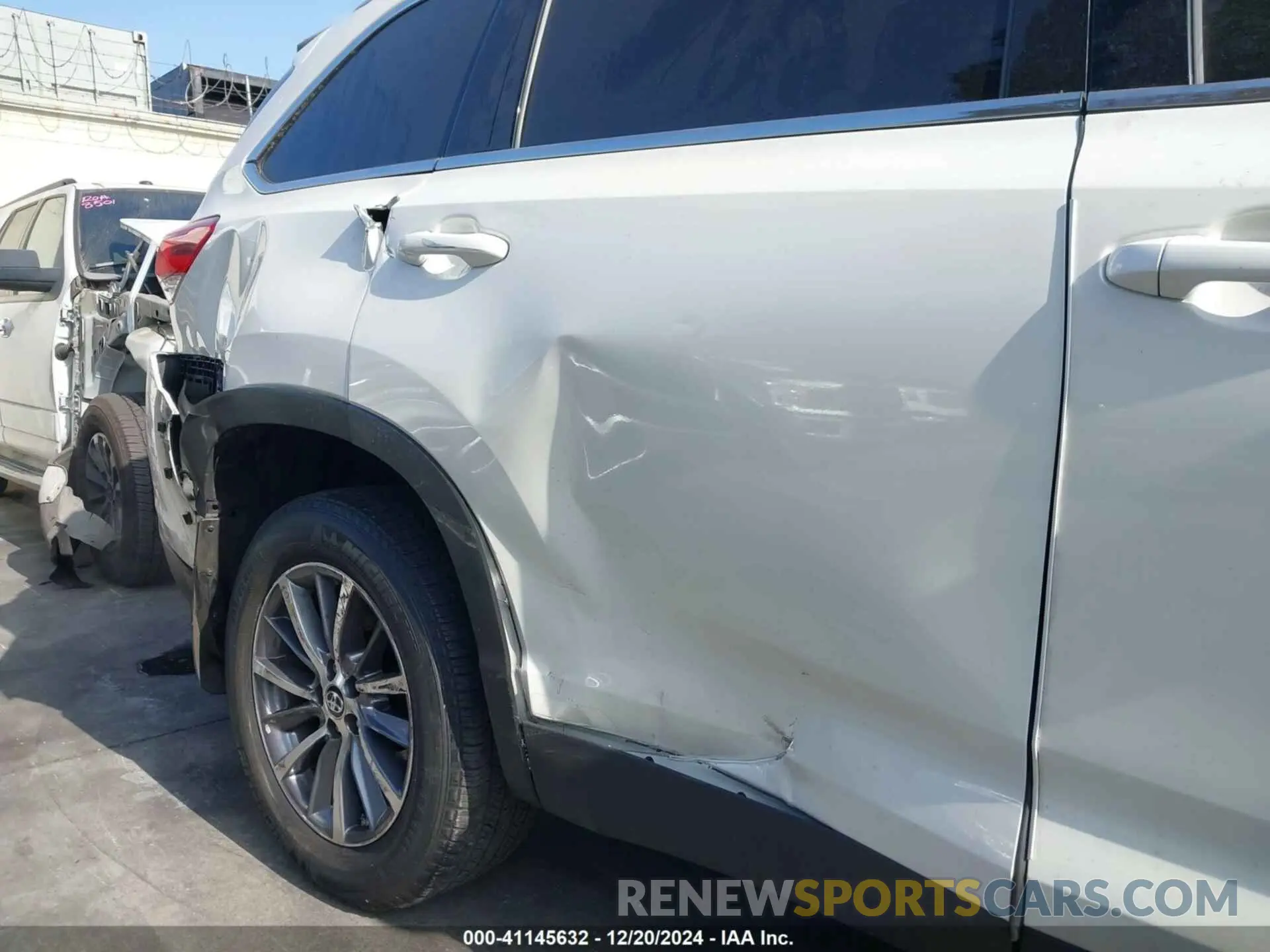 6 Фотография поврежденного автомобиля 5TDKZRFH9KS572927 TOYOTA HIGHLANDER 2019