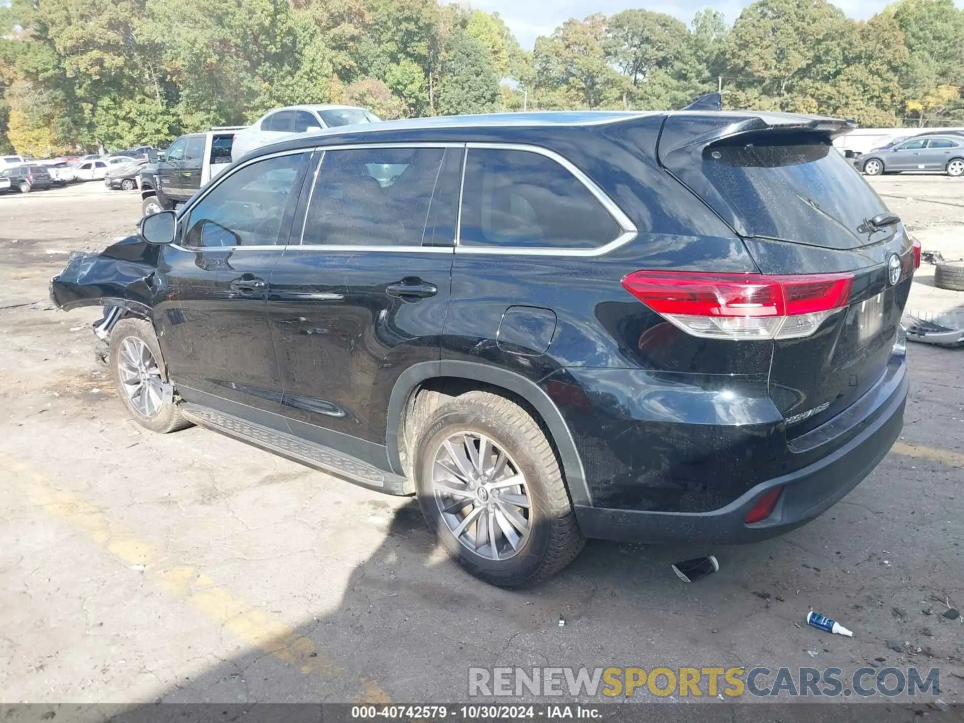 3 Photograph of a damaged car 5TDKZRFHXKS557501 TOYOTA HIGHLANDER 2019