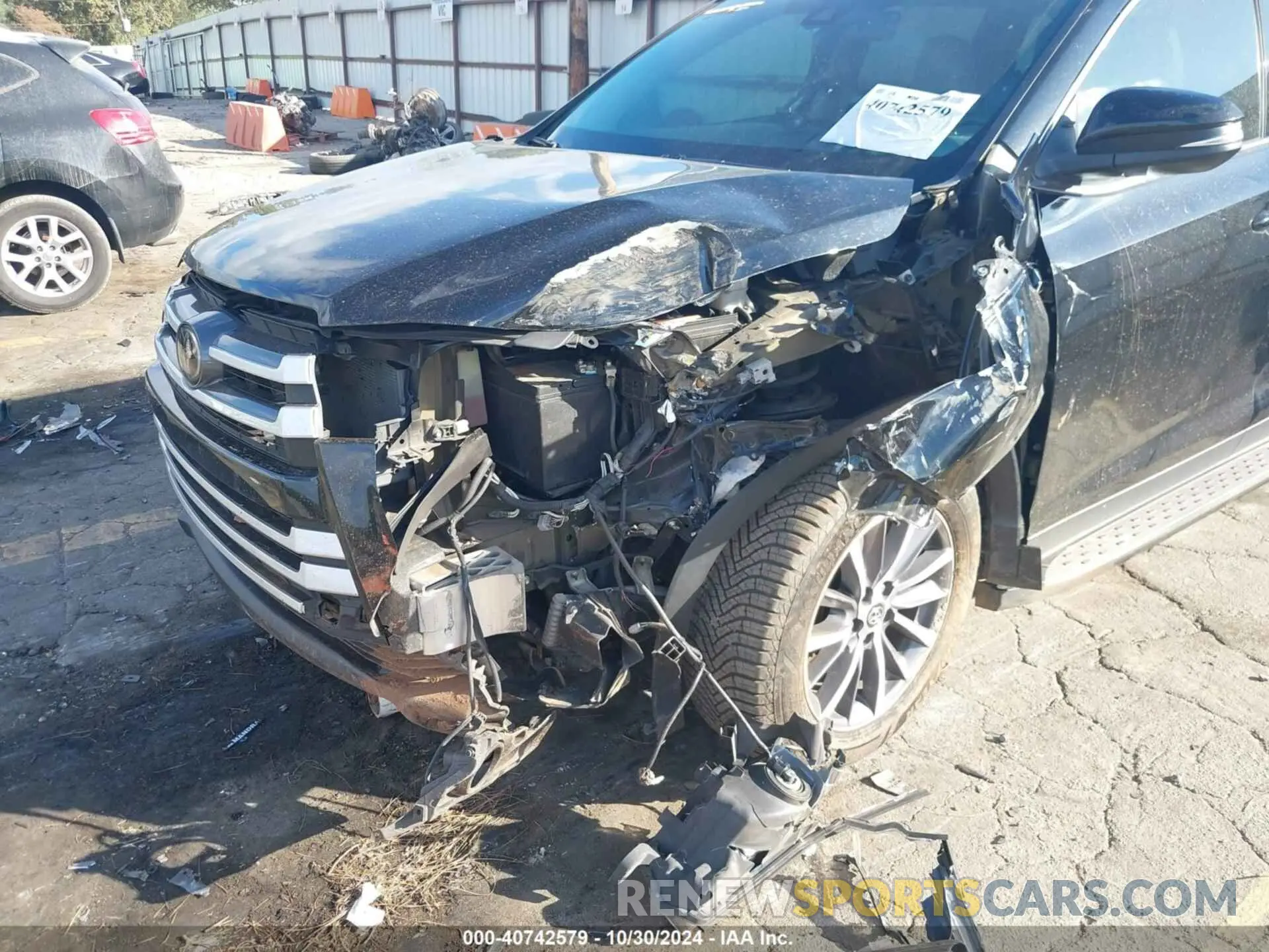 6 Photograph of a damaged car 5TDKZRFHXKS557501 TOYOTA HIGHLANDER 2019