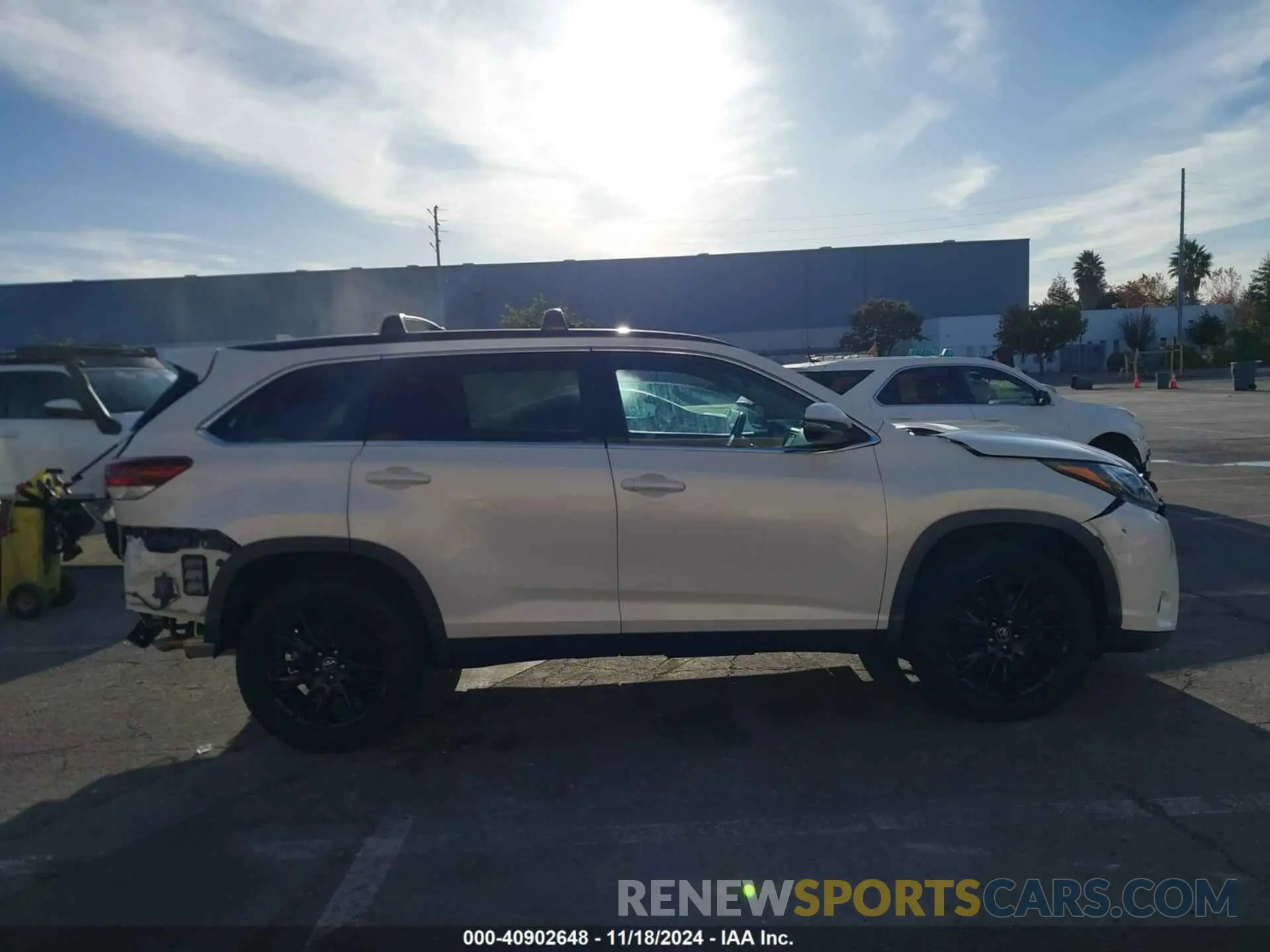 14 Фотография поврежденного автомобиля 5TDKZRFHXKS569373 TOYOTA HIGHLANDER 2019