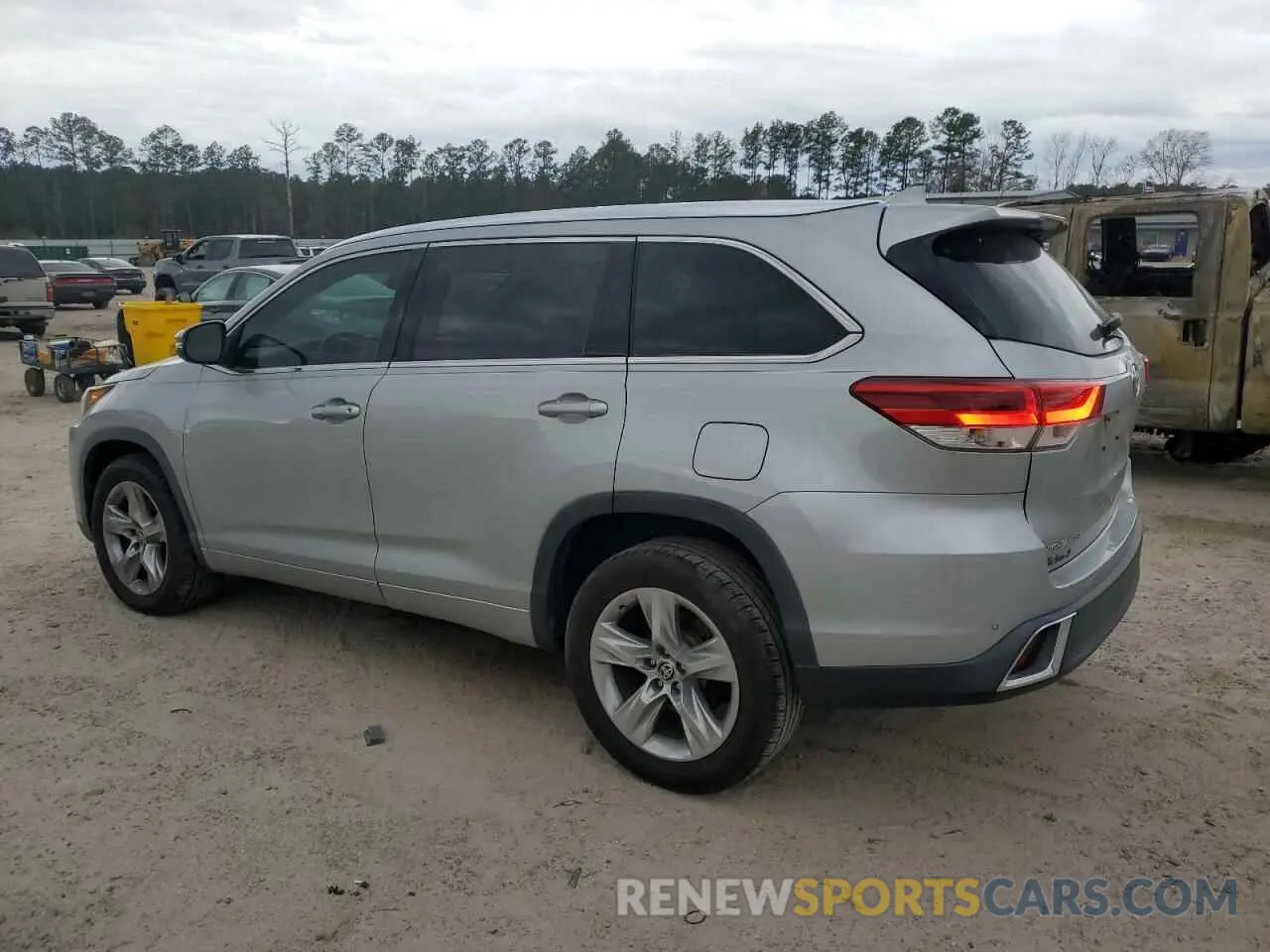 2 Фотография поврежденного автомобиля 5TDYZRFH2KS367430 TOYOTA HIGHLANDER 2019