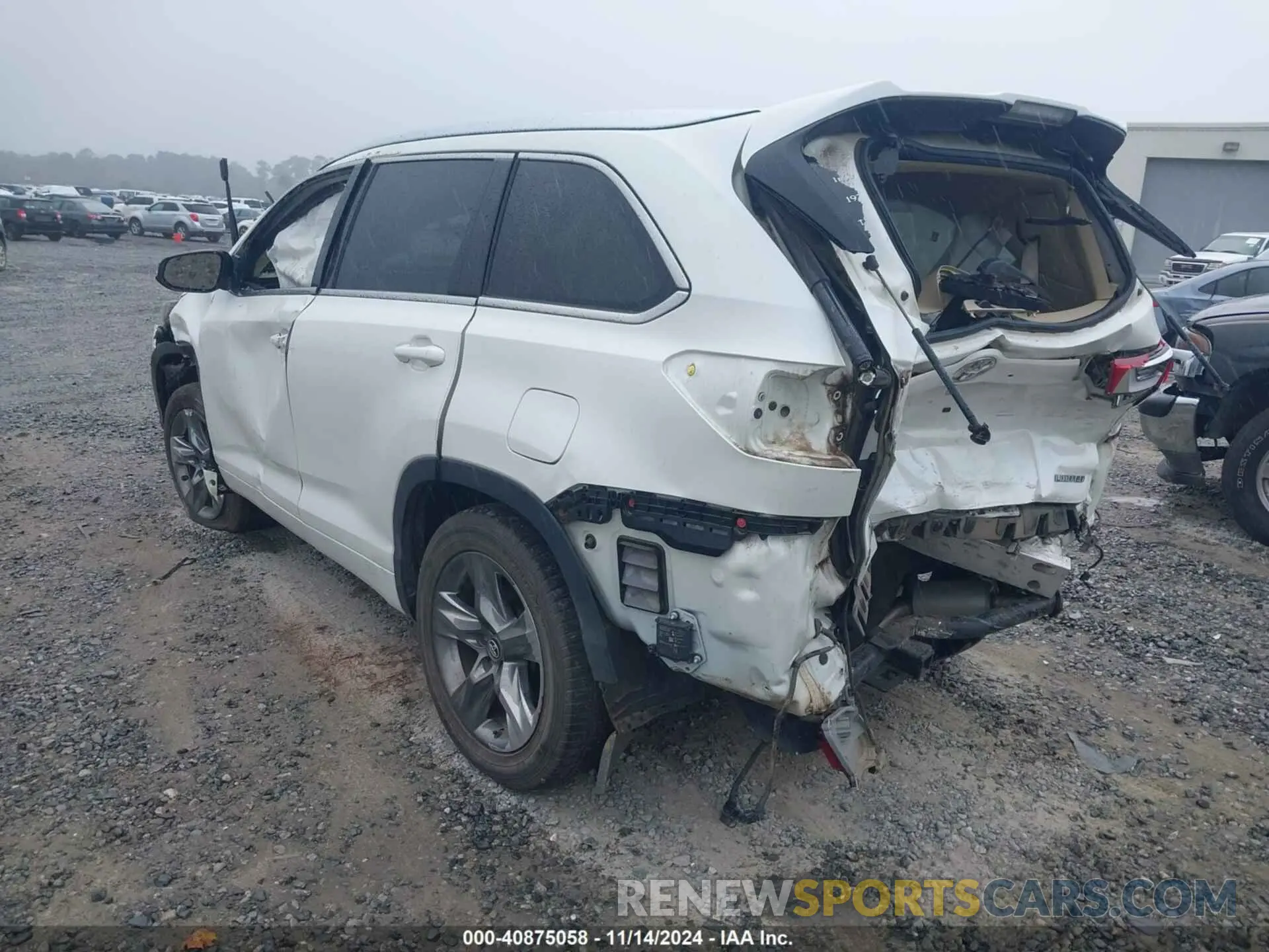 3 Photograph of a damaged car 5TDYZRFH3KS311495 TOYOTA HIGHLANDER 2019