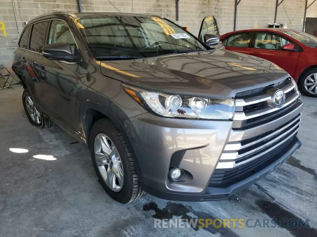 1 Фотография поврежденного автомобиля 5TDYZRFH3KS336753 TOYOTA HIGHLANDER 2019