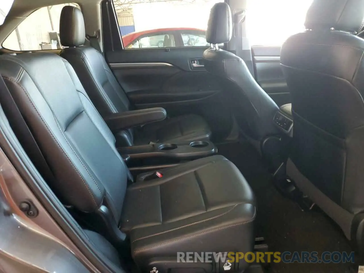 6 Фотография поврежденного автомобиля 5TDYZRFH3KS336753 TOYOTA HIGHLANDER 2019