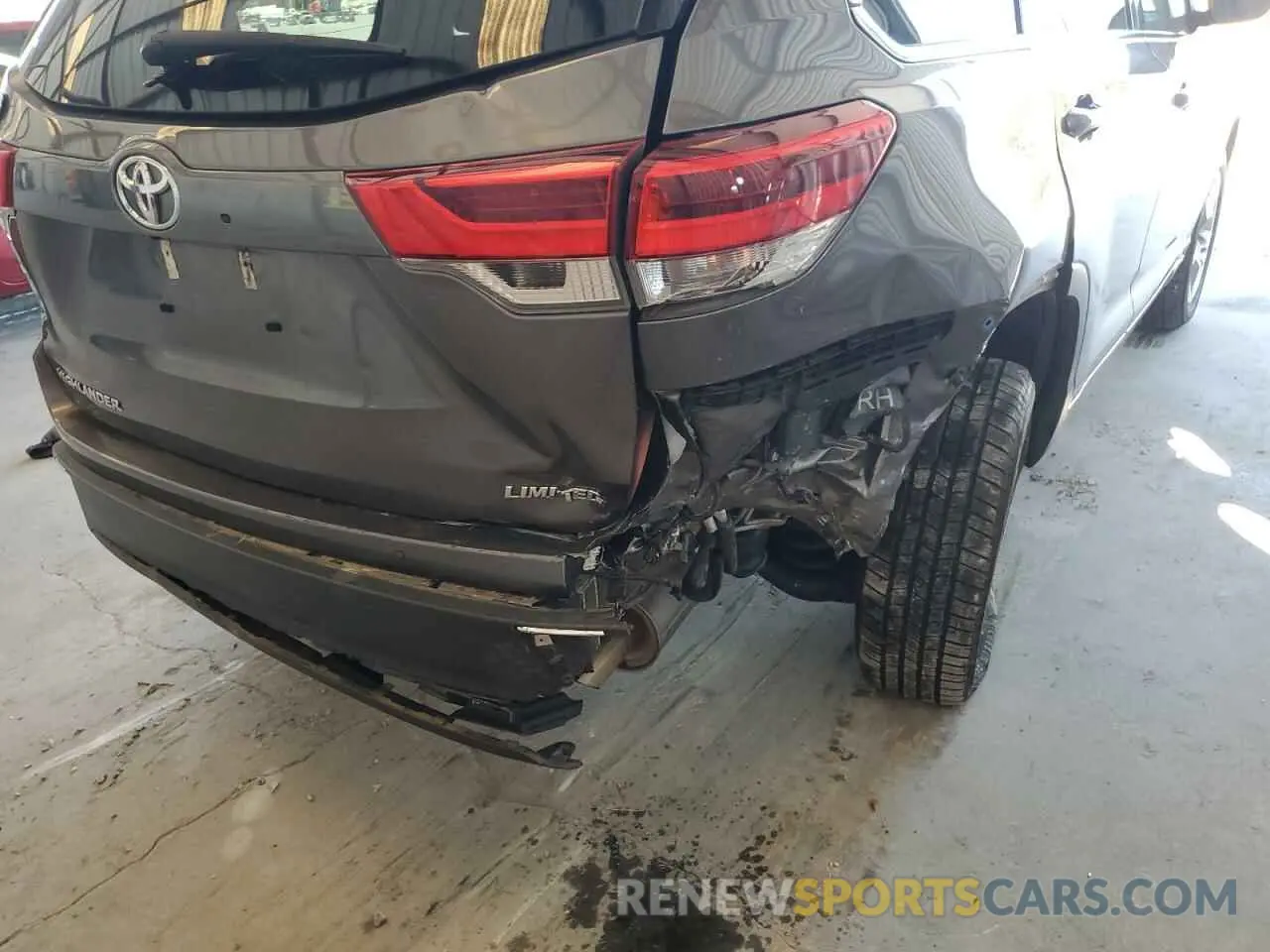 9 Фотография поврежденного автомобиля 5TDYZRFH3KS336753 TOYOTA HIGHLANDER 2019