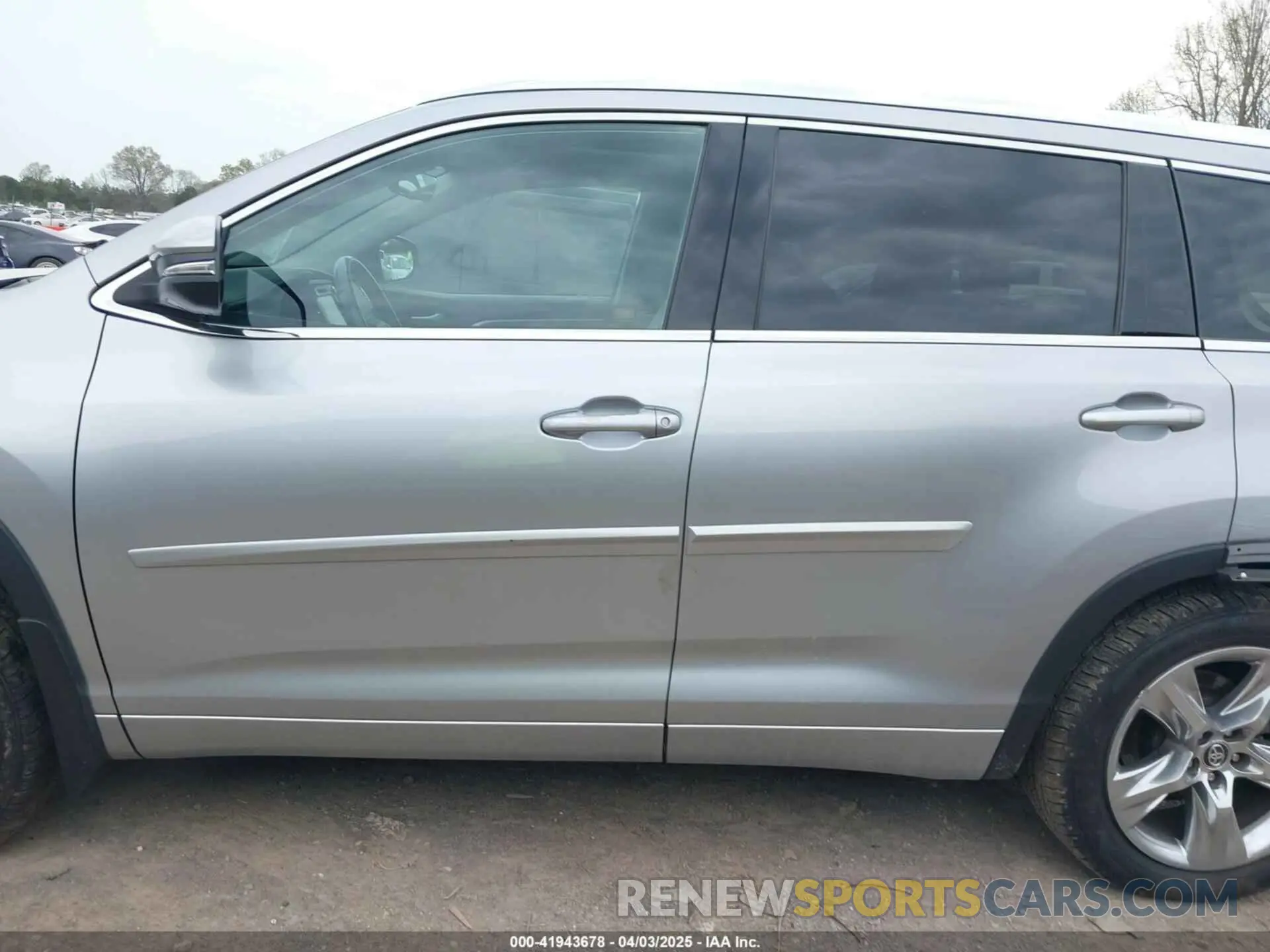 14 Фотография поврежденного автомобиля 5TDYZRFH4KS294657 TOYOTA HIGHLANDER 2019