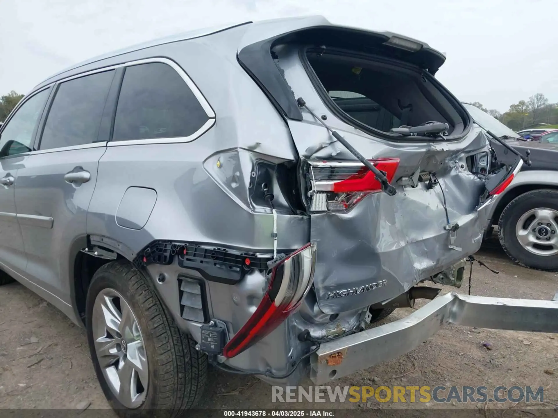 17 Фотография поврежденного автомобиля 5TDYZRFH4KS294657 TOYOTA HIGHLANDER 2019