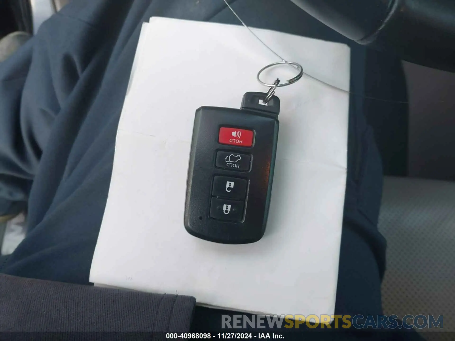 11 Photograph of a damaged car 5TDYZRFH5KS298250 TOYOTA HIGHLANDER 2019
