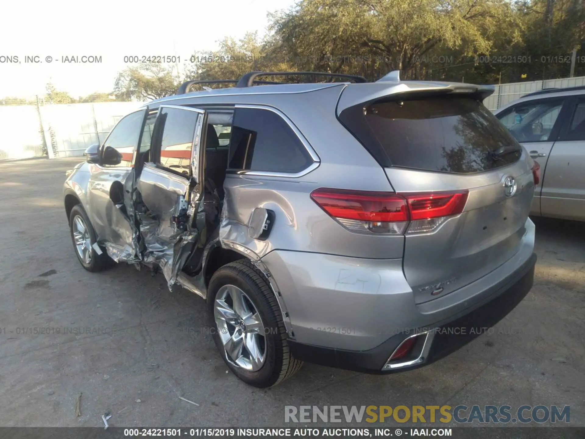 6 Photograph of a damaged car 5TDYZRFH6KS297320 TOYOTA HIGHLANDER 2019
