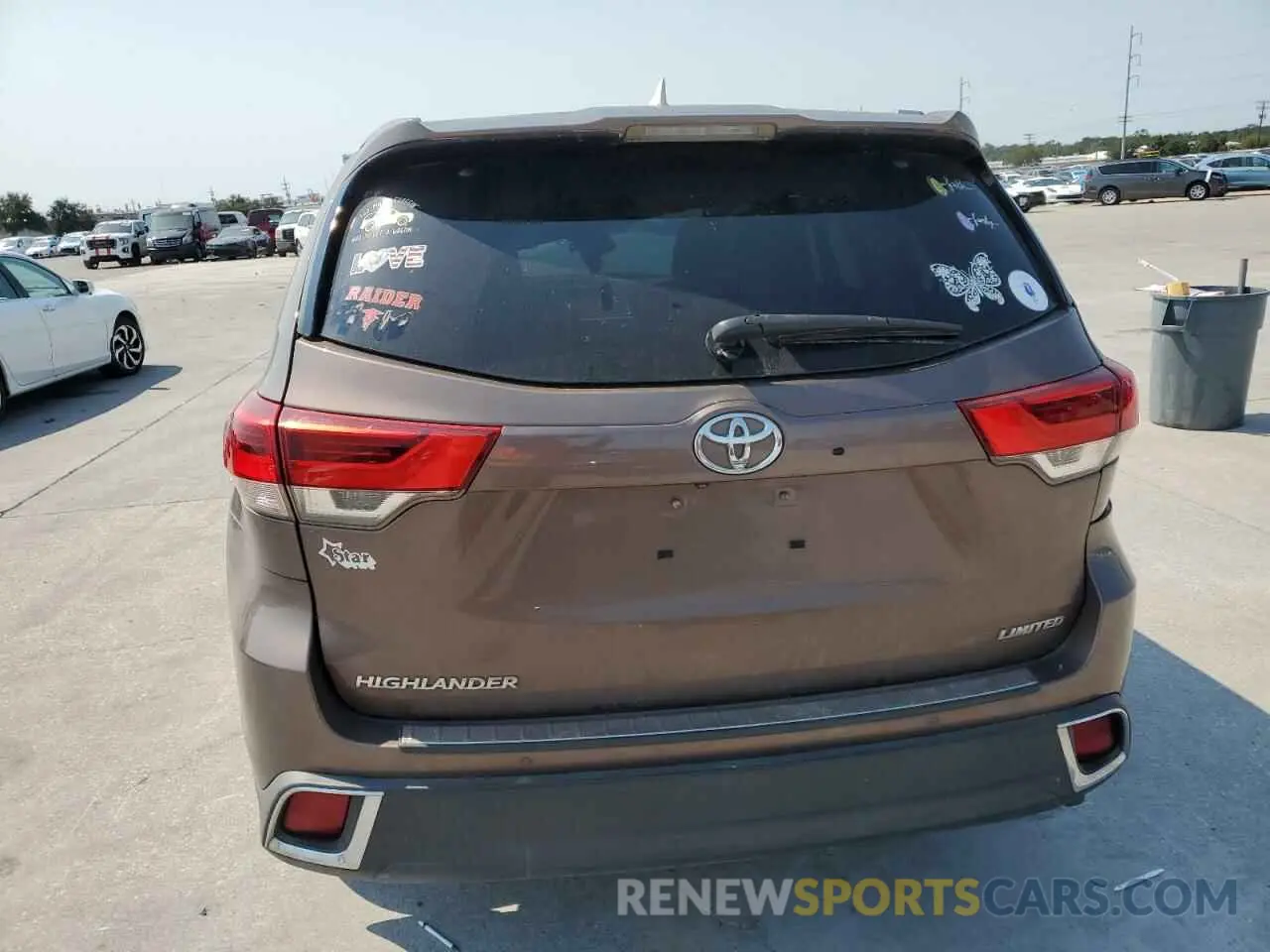 6 Фотография поврежденного автомобиля 5TDYZRFH7KS327358 TOYOTA HIGHLANDER 2019