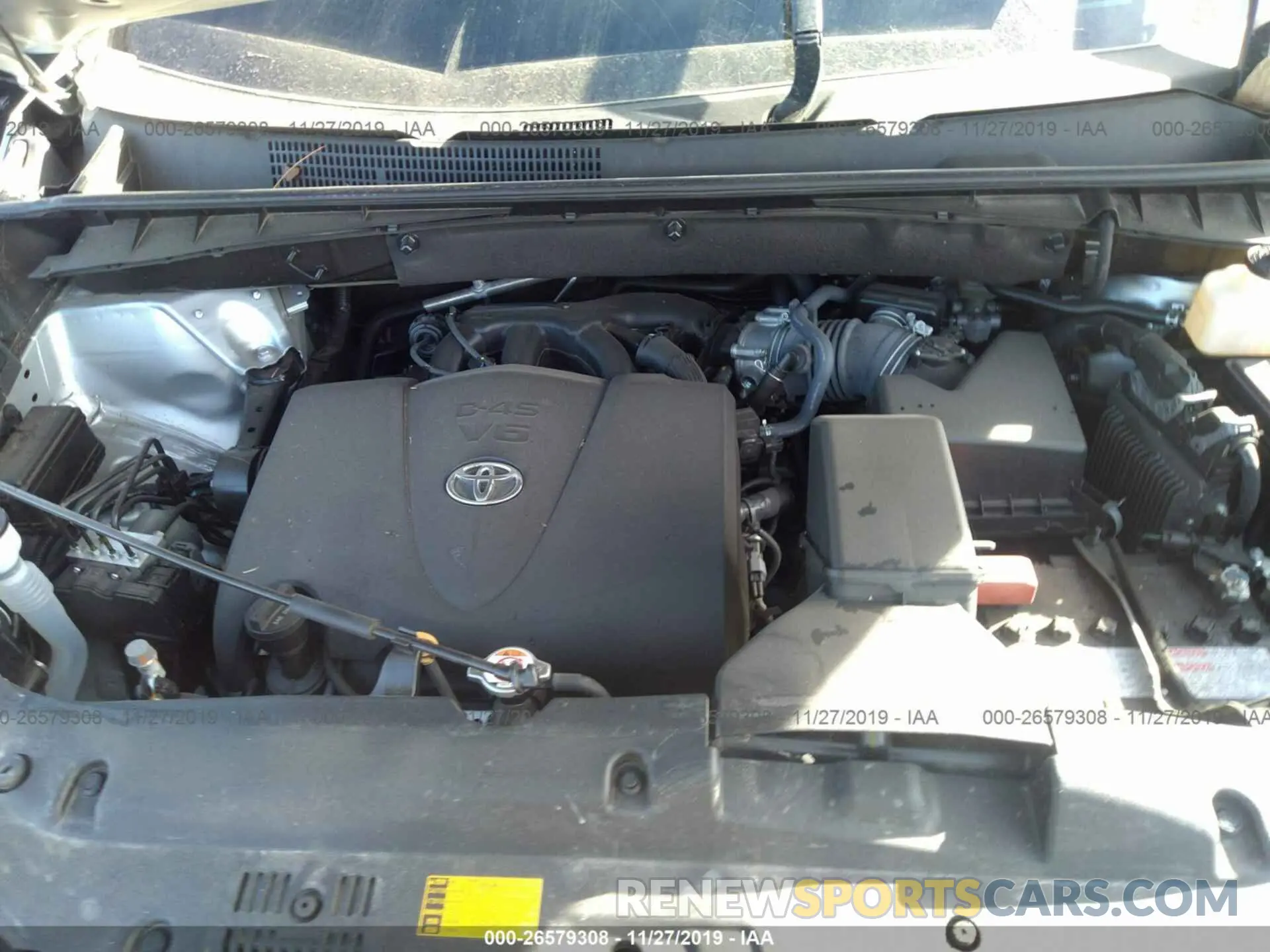 10 Photograph of a damaged car 5TDYZRFHXKS322686 TOYOTA HIGHLANDER 2019