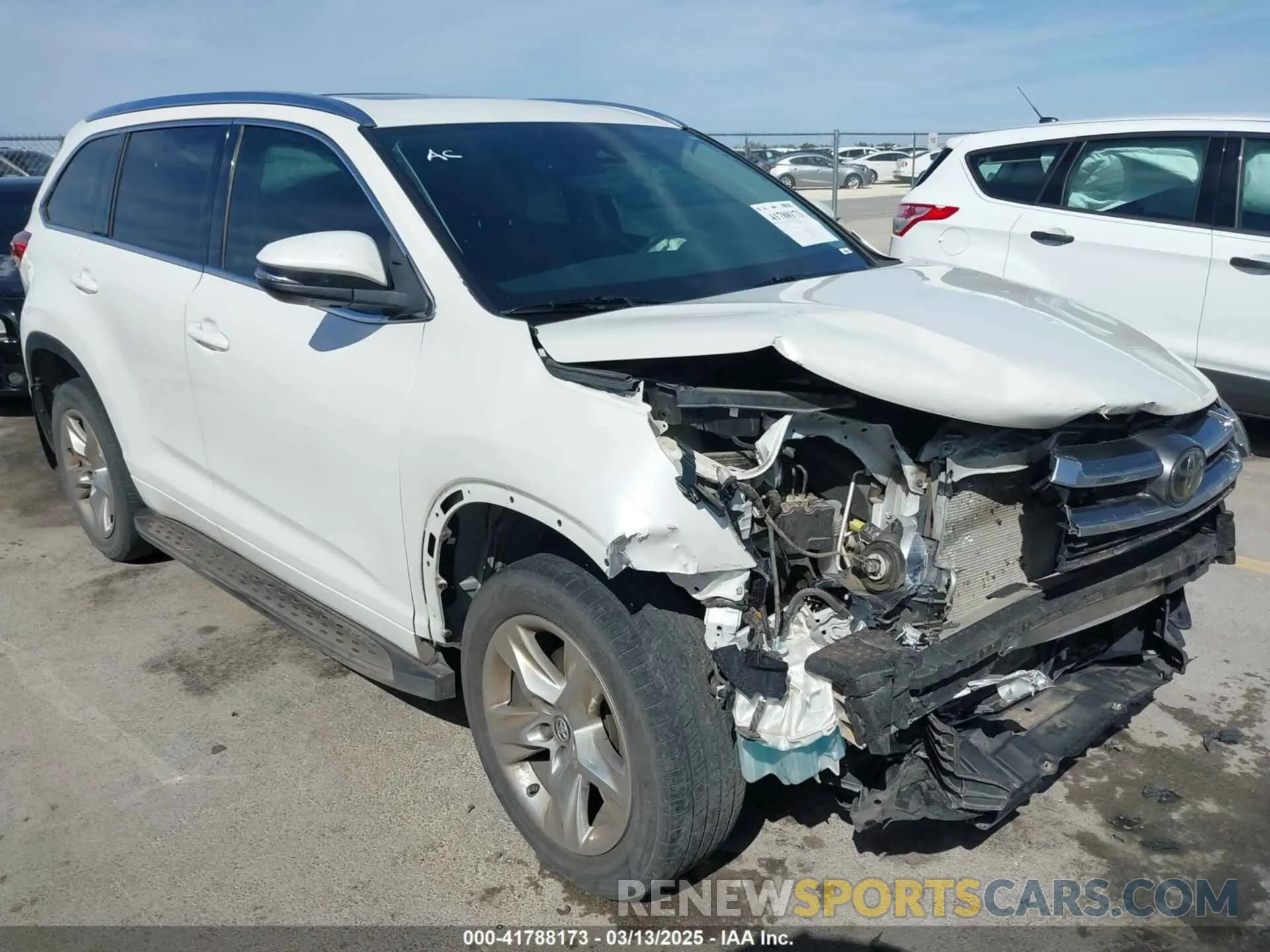 1 Photograph of a damaged car 5TDYZRFHXKS339553 TOYOTA HIGHLANDER 2019
