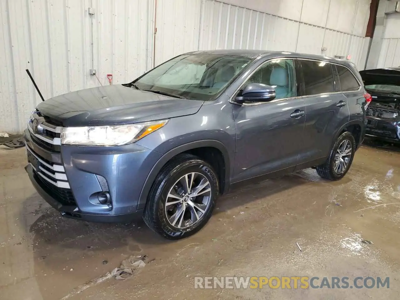 1 Photograph of a damaged car 5TDZARFH0KS050094 TOYOTA HIGHLANDER 2019