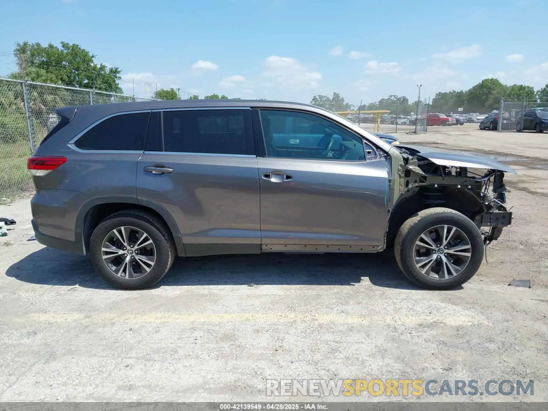 14 Фотография поврежденного автомобиля 5TDZARFH0KS056820 TOYOTA HIGHLANDER 2019