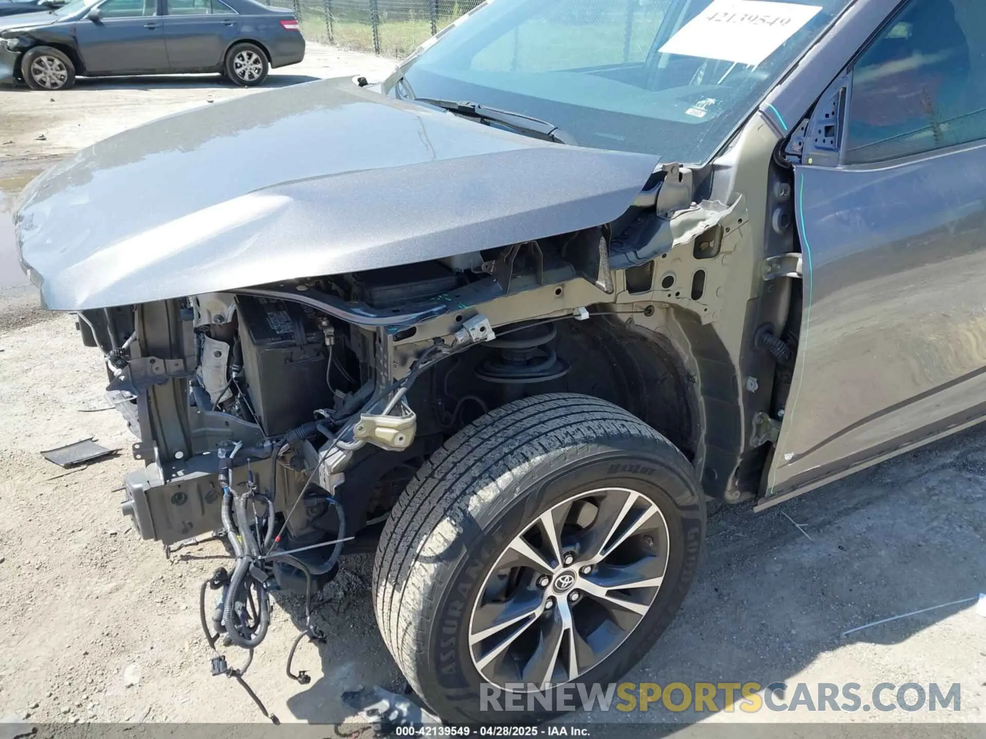 19 Фотография поврежденного автомобиля 5TDZARFH0KS056820 TOYOTA HIGHLANDER 2019