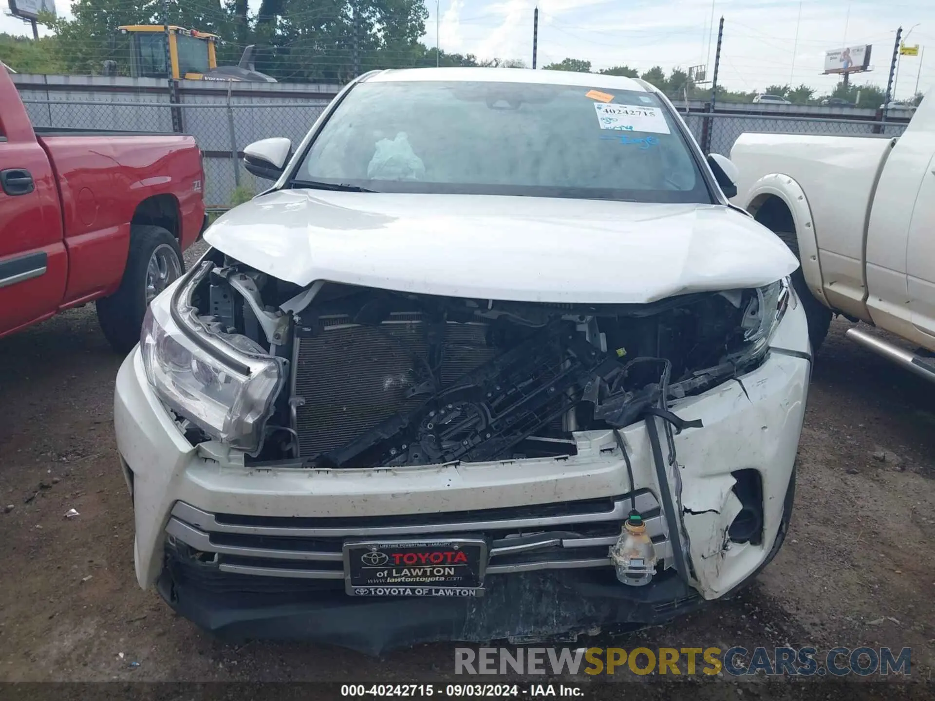 12 Фотография поврежденного автомобиля 5TDZARFH1KS051738 TOYOTA HIGHLANDER 2019