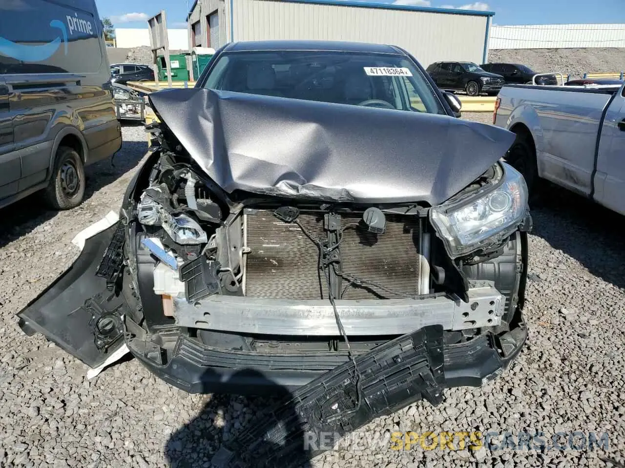 5 Photograph of a damaged car 5TDZARFH2KS050663 TOYOTA HIGHLANDER 2019