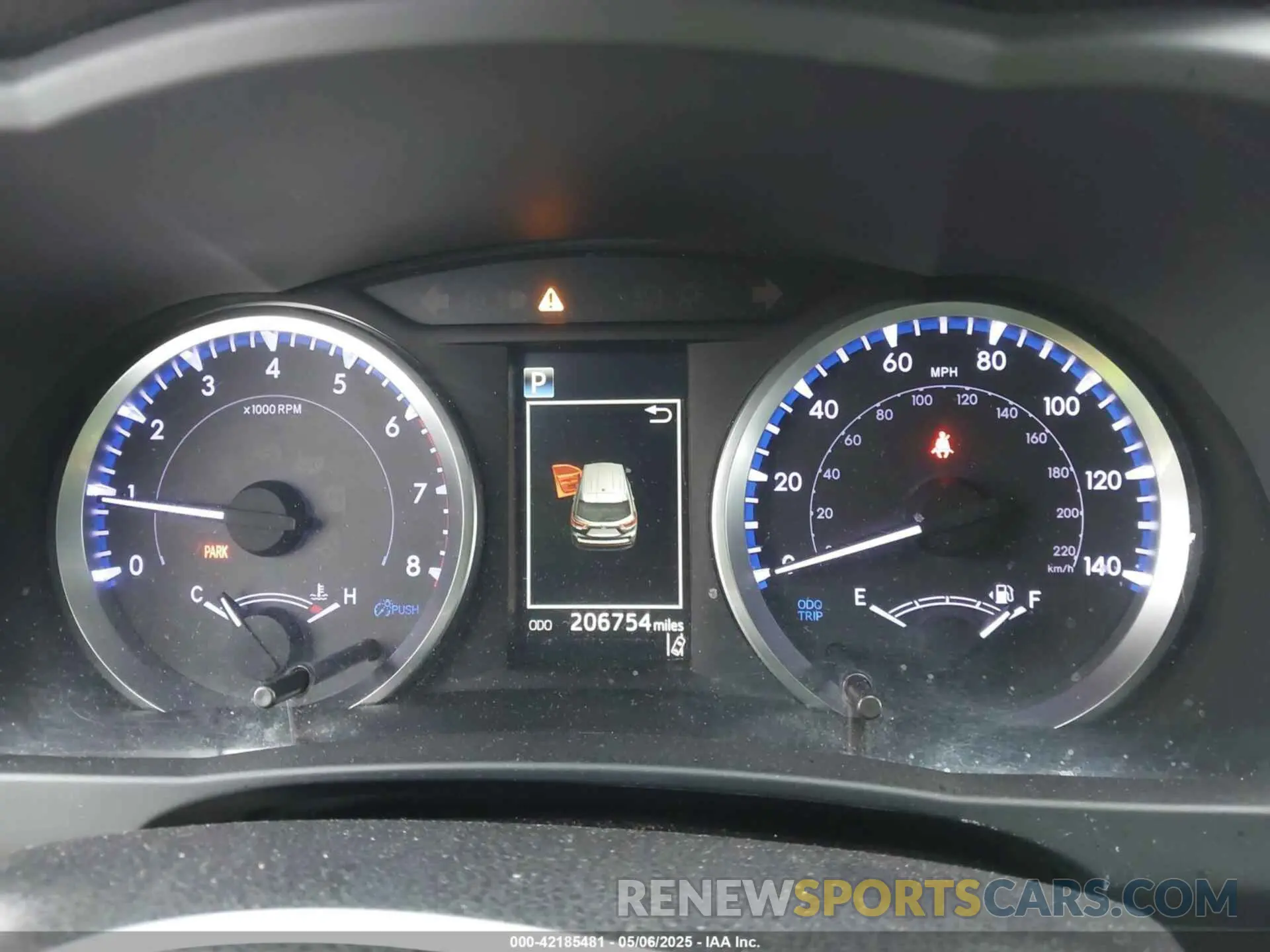 7 Photograph of a damaged car 5TDZARFH2KS051554 TOYOTA HIGHLANDER 2019
