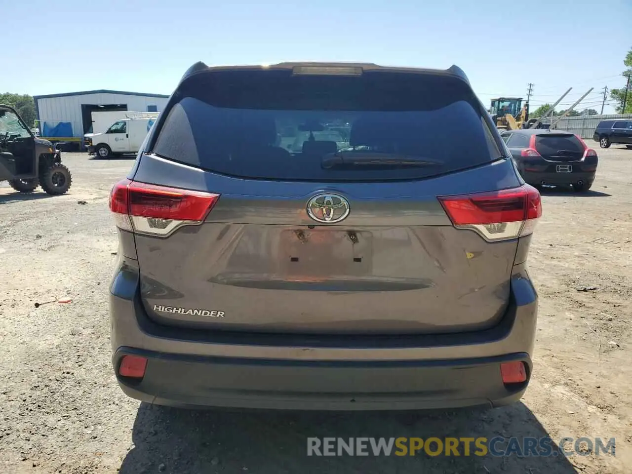 6 Photograph of a damaged car 5TDZARFH2KS054227 TOYOTA HIGHLANDER 2019