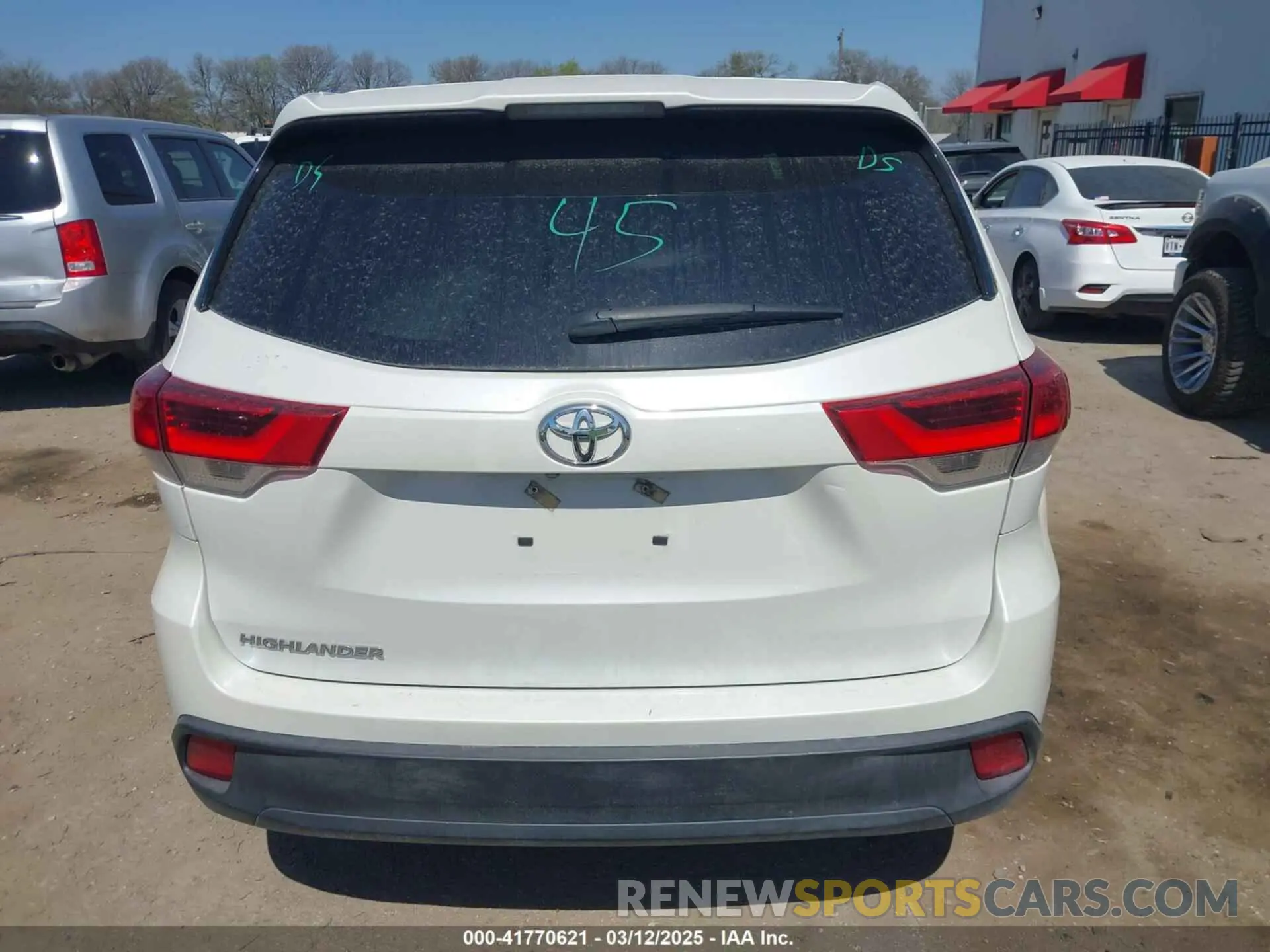 17 Фотография поврежденного автомобиля 5TDZARFH3KS047612 TOYOTA HIGHLANDER 2019