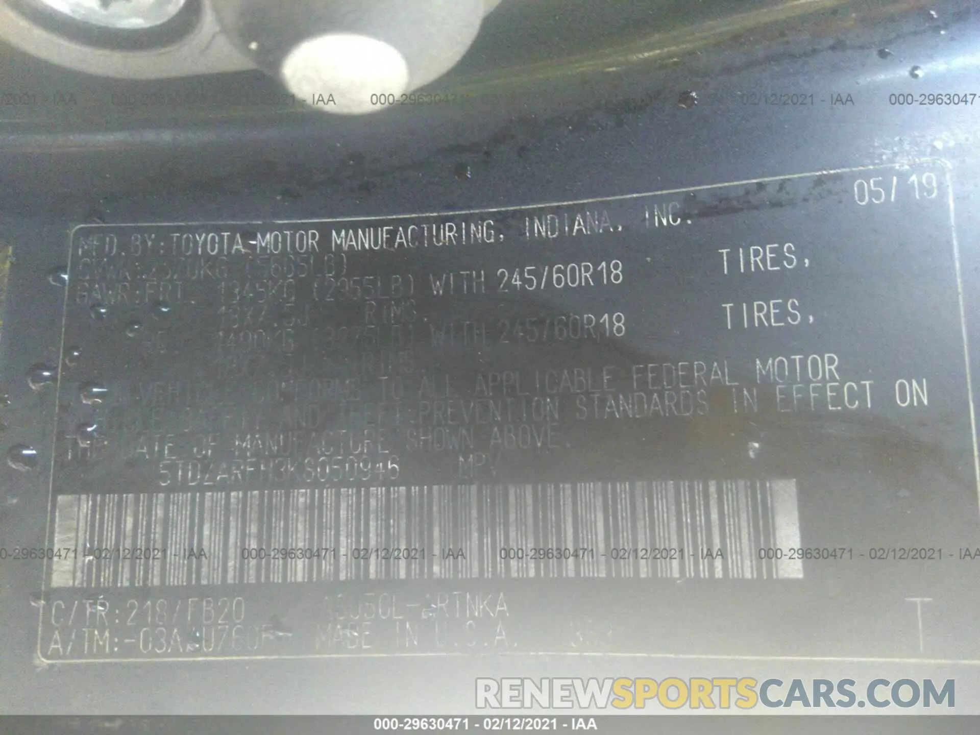 9 Photograph of a damaged car 5TDZARFH3KS050946 TOYOTA HIGHLANDER 2019