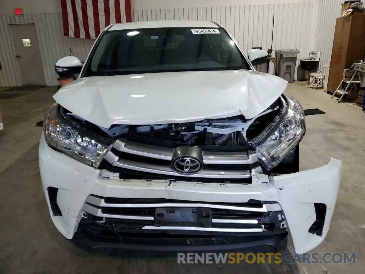5 Photograph of a damaged car 5TDZARFH4KS058182 TOYOTA HIGHLANDER 2019