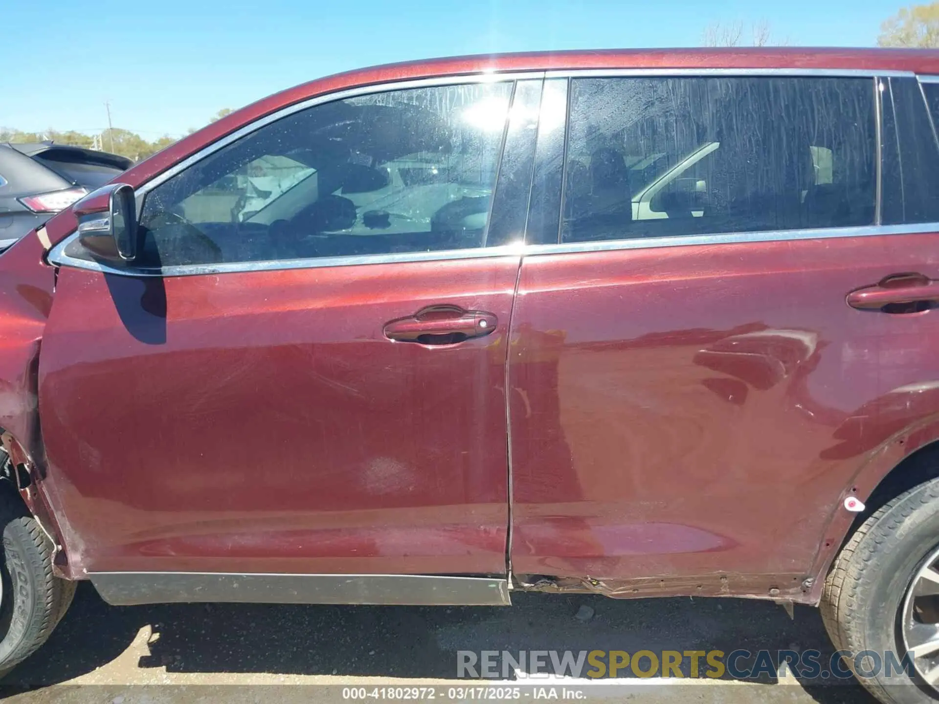 15 Photograph of a damaged car 5TDZARFH6KS043814 TOYOTA HIGHLANDER 2019