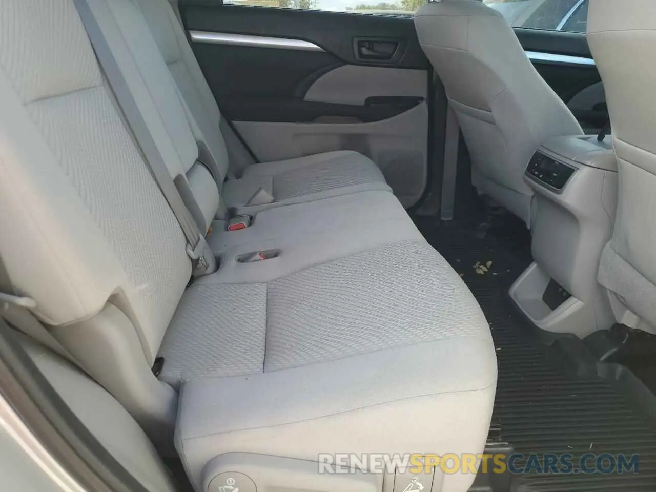 11 Фотография поврежденного автомобиля 5TDZARFH7KS044258 TOYOTA HIGHLANDER 2019