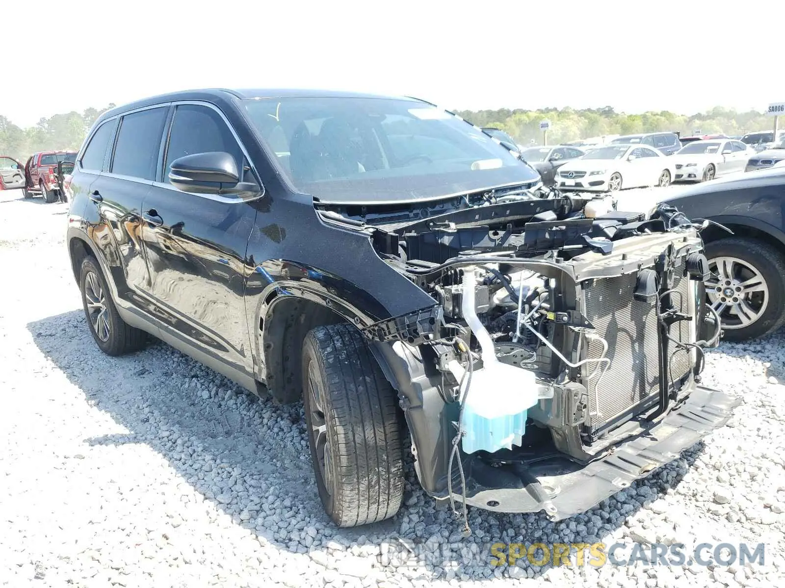 1 Photograph of a damaged car 5TDZARFH7KS050271 TOYOTA HIGHLANDER 2019