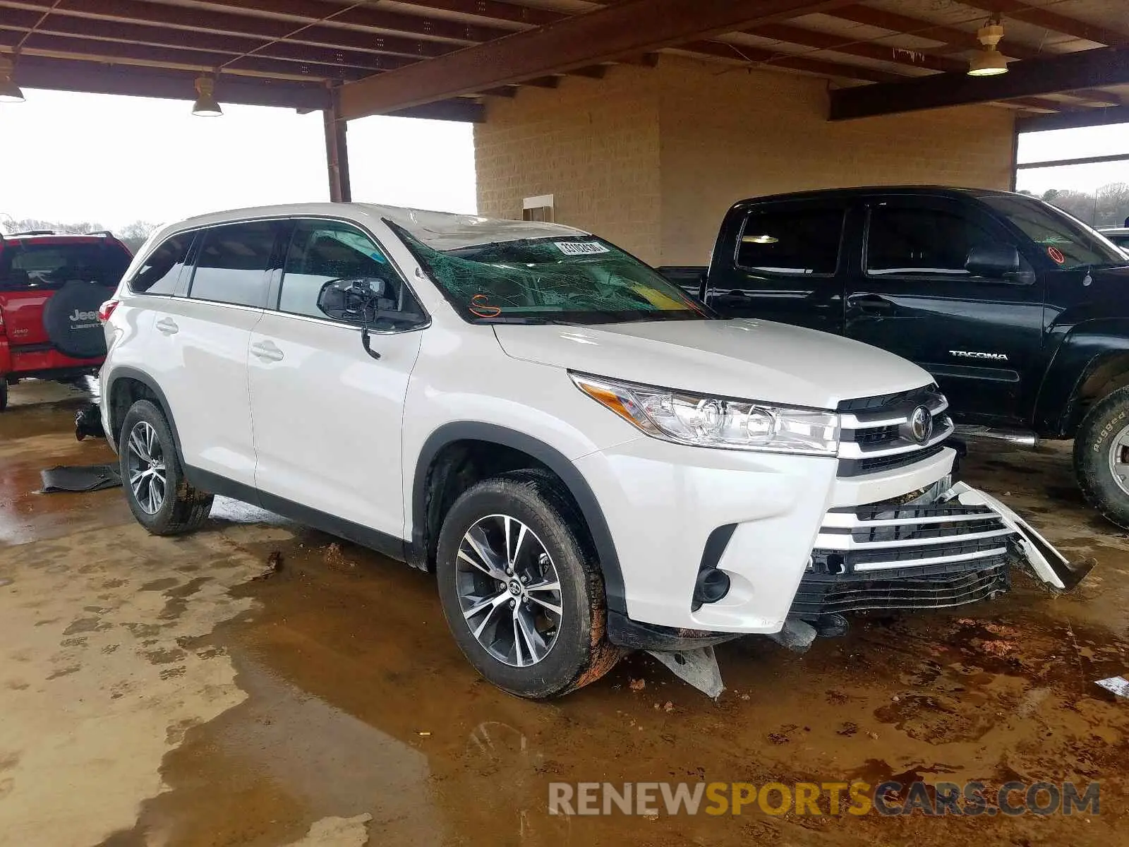 1 Photograph of a damaged car 5TDZARFH7KS055857 TOYOTA HIGHLANDER 2019