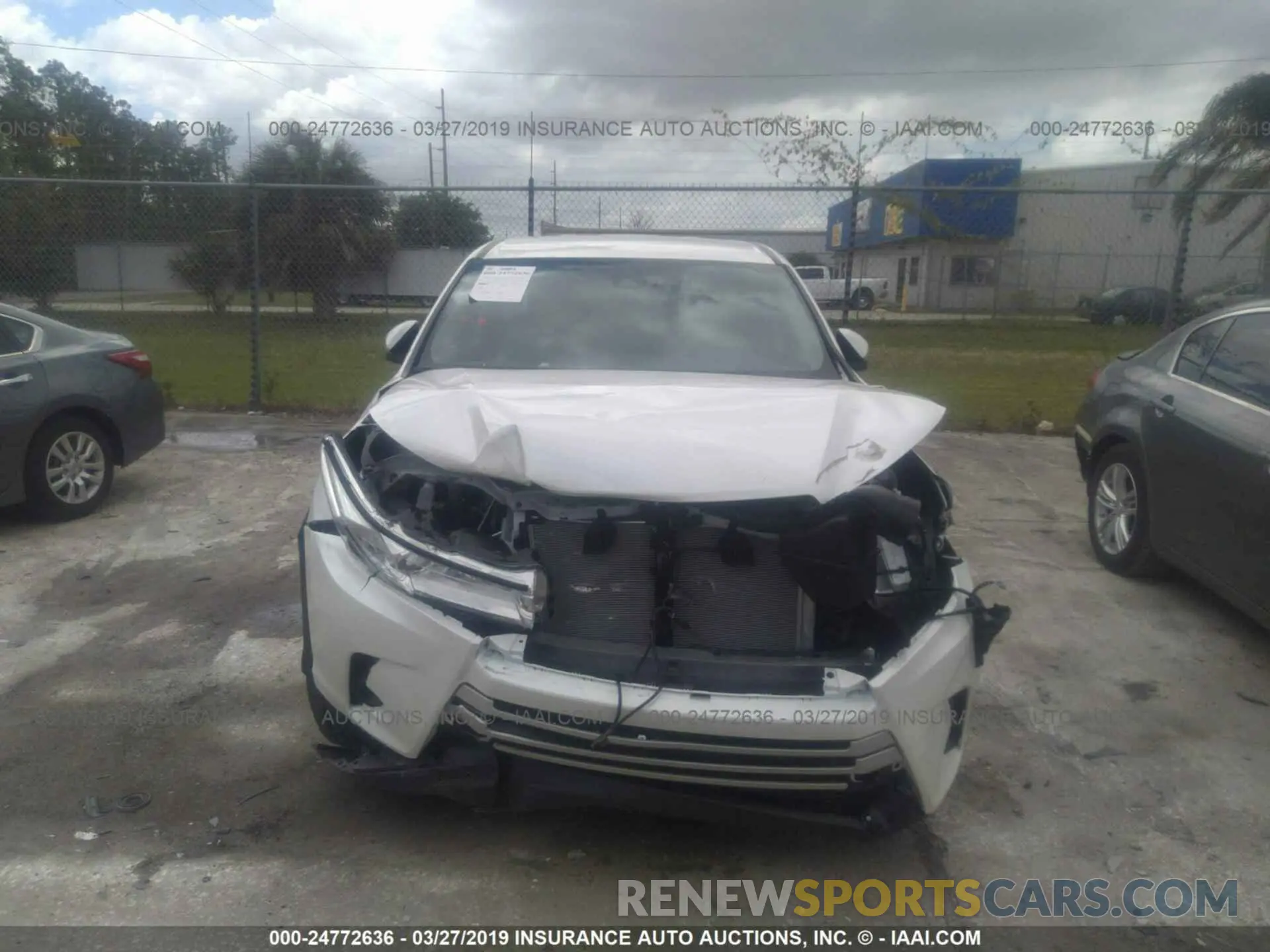 6 Photograph of a damaged car 5TDZARFH9KS046934 TOYOTA HIGHLANDER 2019