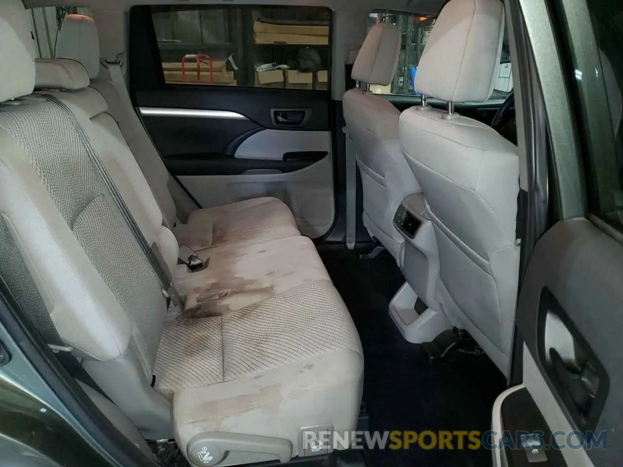 11 Фотография поврежденного автомобиля 5TDZARFH9KS056444 TOYOTA HIGHLANDER 2019