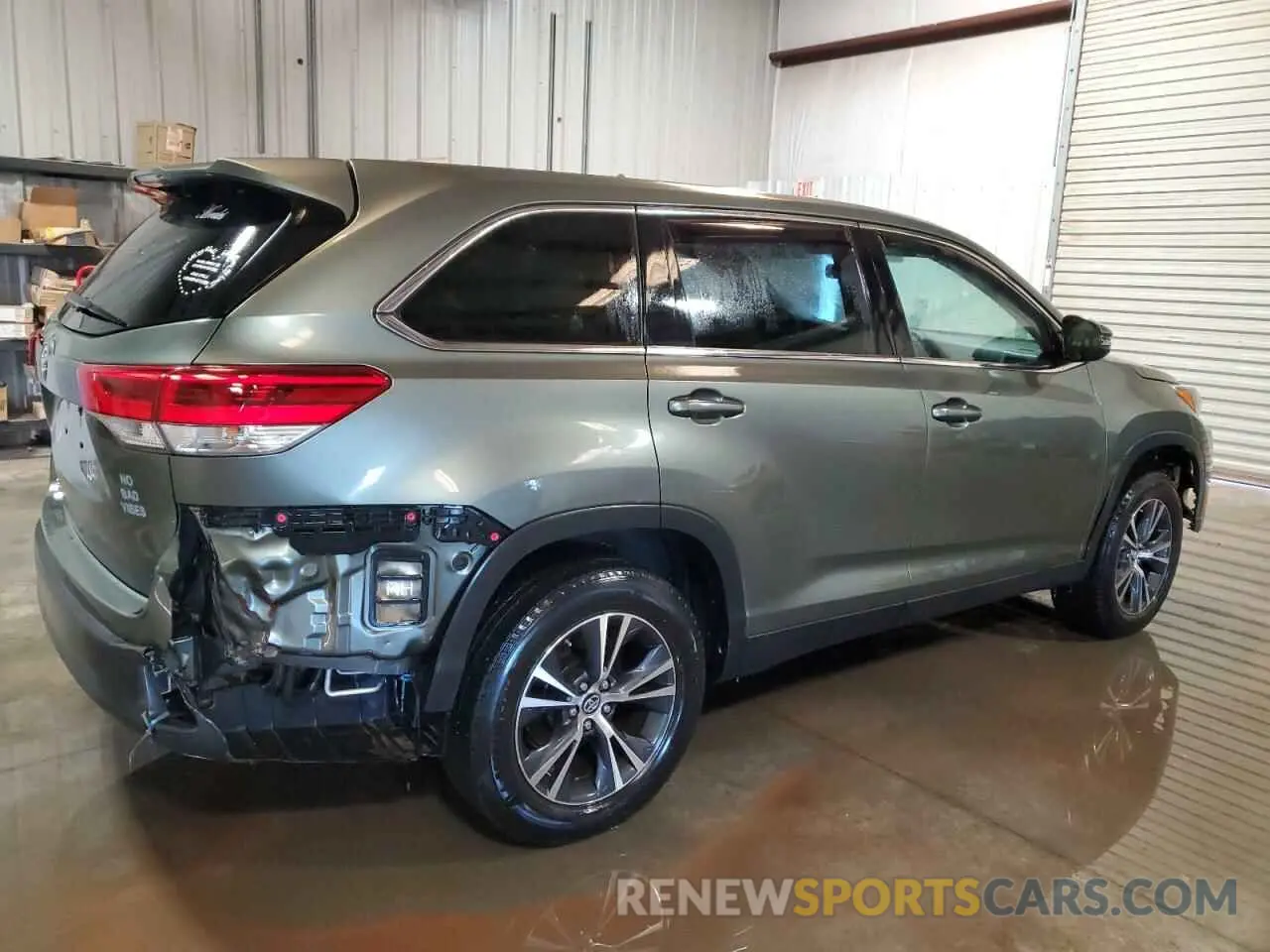 3 Фотография поврежденного автомобиля 5TDZARFH9KS056444 TOYOTA HIGHLANDER 2019