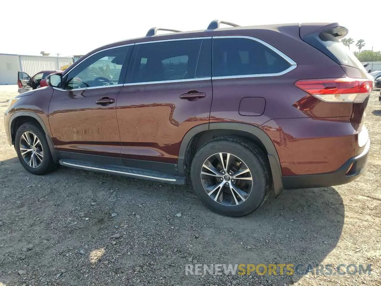 2 Фотография поврежденного автомобиля 5TDZZRFH0KS327965 TOYOTA HIGHLANDER 2019