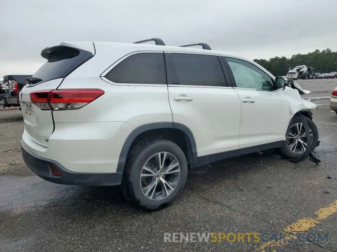 3 Фотография поврежденного автомобиля 5TDZZRFH0KS328307 TOYOTA HIGHLANDER 2019